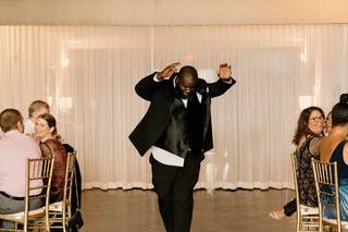 Running Deer Golf Club by Ron Jaworski Weddings - 56