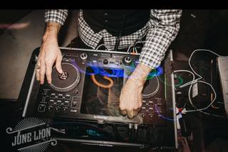 Noteworthy DJs & Photo Booths - 20