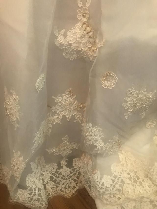 Kite's Wedding Gown Specialists - 2