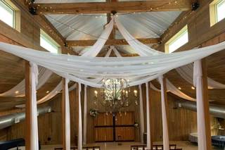 Whispering Oaks Wedding Venue - 18