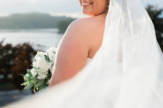 Brittany Janine // Makeup Artist & Hairstylist - 6