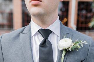 MEWS Floral Designers - 27