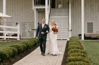 THE WHITE BARN AT LUCAS FARM - 39