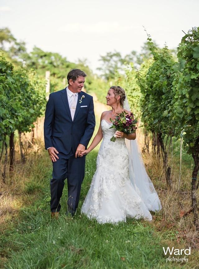 Cardinal Point Vineyard & Winery- The Farmhouse - 2