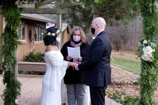 A Wedding in a Wink - 7