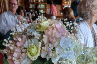 Lasting Florals Florist - 47