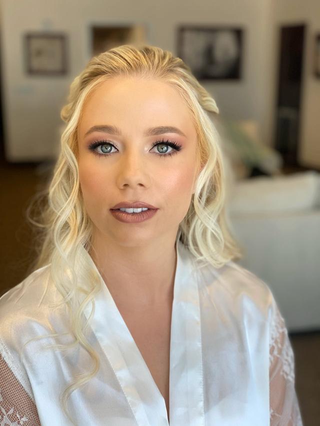 E Makeup Team - 2