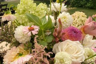 Love & Lupines Floral Design - 32