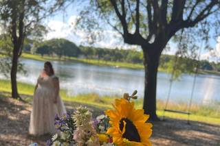 Southern Style Floral Design - 11