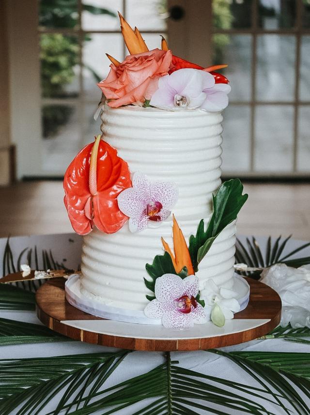 Ellie Bee Bakery - 2