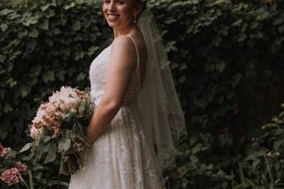 Lili Bridals - 14