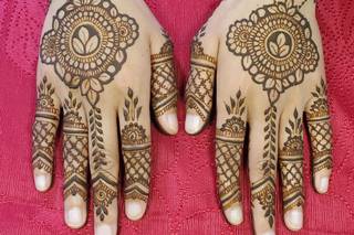 Bhavna's Henna & Arts - 19
