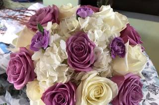 Southern Style Floral Design - 45