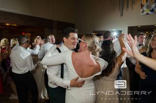 Wedding DJ - Evans Entertainment - 7
