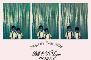 Sparkling City Photo Booth and Disc Jockey - 4