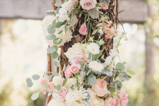 Peony & Plum Floral Design - 14