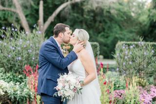 Mankin Mansion Weddings & Events - 30