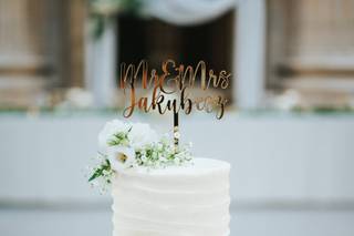 LaLa Custom Cake - 11