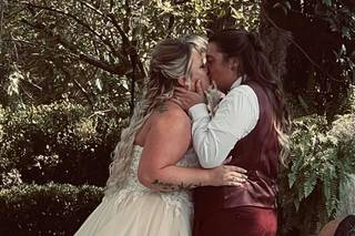 Caryn's Bridals, Formals & Tuxedos - 10