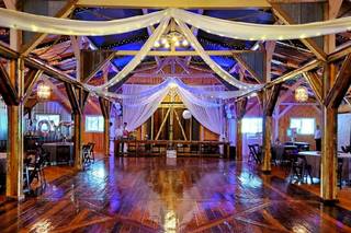 Willow Creek Barn & Glass Chapel - 1
