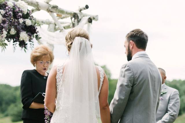 La Donna Weddings Officiants & Ceremony Coordinating Services 5