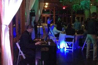 Northern Lights DJ and Live Music Entertainment - 9