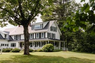 Bear Mountain Inn + Barn - 53