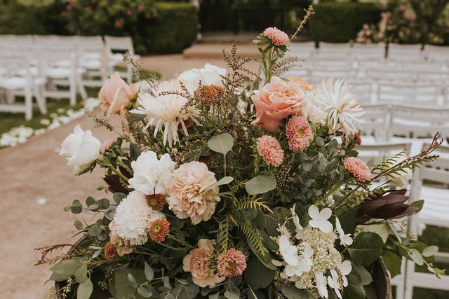 Nalinis Flowers 5