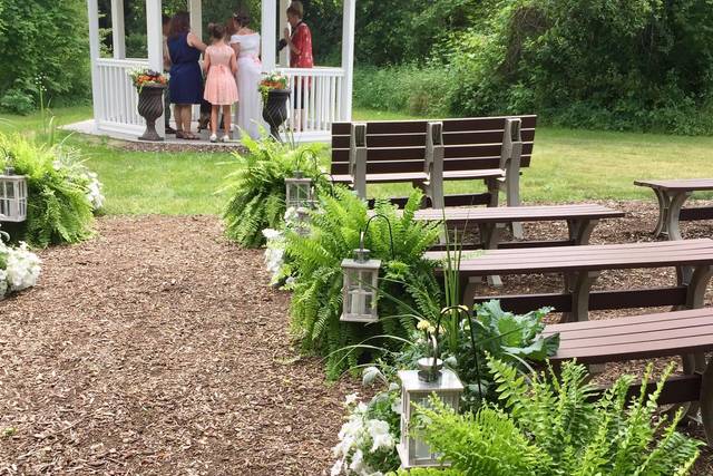 Apple Blossom Chapel and Gardens LLC 1