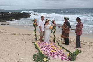 Sweet Hawaii Wedding - 22