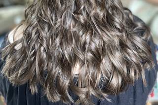 Thallo Hair Studio - 8
