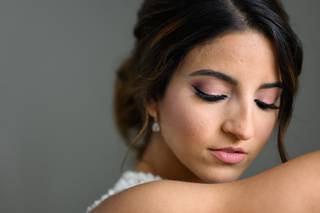 Tease to Please Hair and Makeup - 135