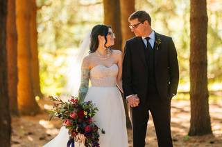 Dressed In Love Bridal Suite - 16