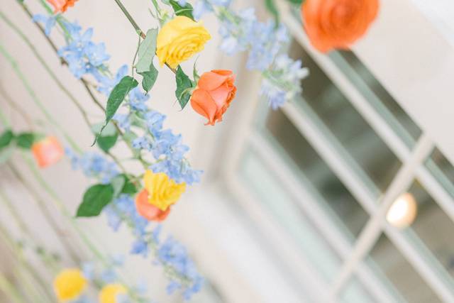 Arnold's Flower Shop 3