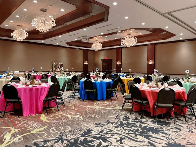 Oshkosh Marriott Waterfront Hotel - 4