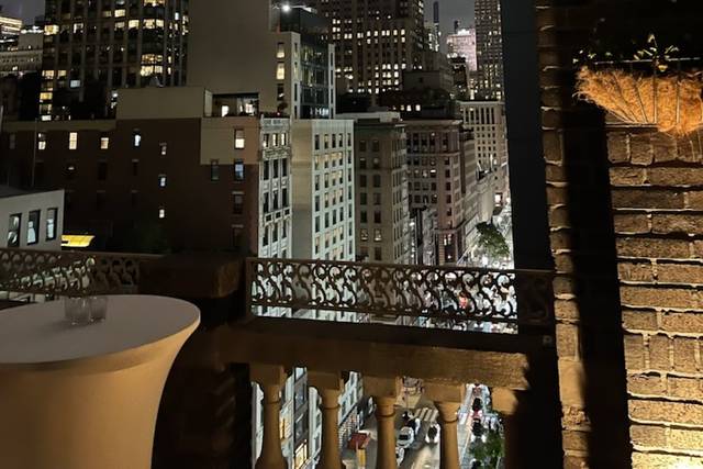 Midtown Loft & Terrace 3