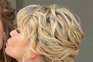 Swell Beauty Hair & Makeup Artistry - 4