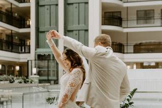 Taylor Blank Photo - 12