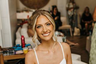 Sara Tamargo Makeup and Hair - 101