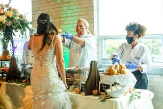 Laurenda's Family Restaurant & Catering - 13