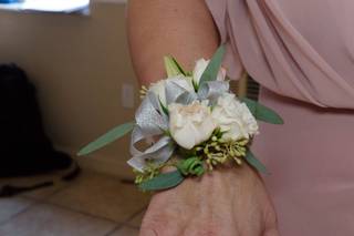 Country Club Flower Shop - 89