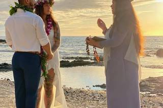 Hawaiian Style Beach Weddings with ALOHA - 45