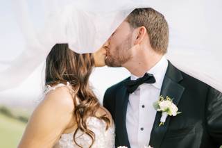Ali & Garrett Wedding Photographers - 31