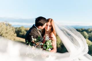 Leah Nicole Photo - 5