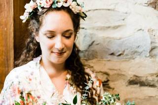 Laura's Flower Boutique - 35
