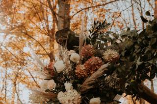 Tipsy Tulip Designs, LLC - 24
