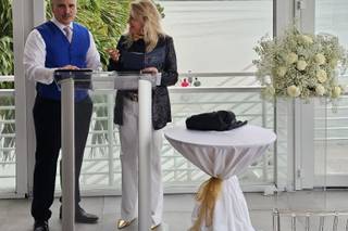 DoubleTree by Hilton Grand Hotel Biscayne Bay - 17