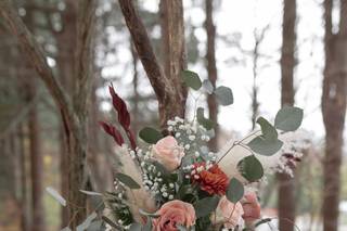 Monica's Floral Designs - 9