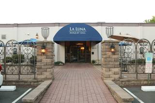 La Luna Banquet Hall - 8