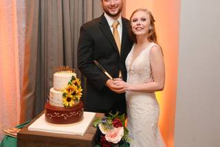 Sprinkles Custom Cakes - 24